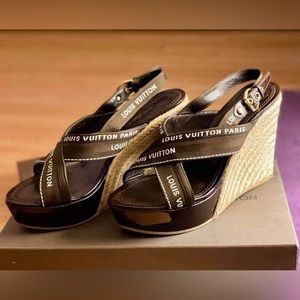 Lv wedge sandal size 8 fits size 7 selling for bundle of 2 great condition.